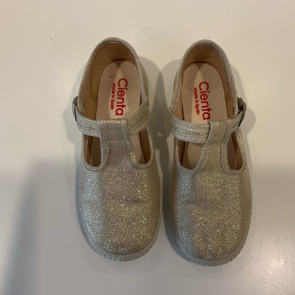 Cienta Kids Sparkling Silver Dress Shoes